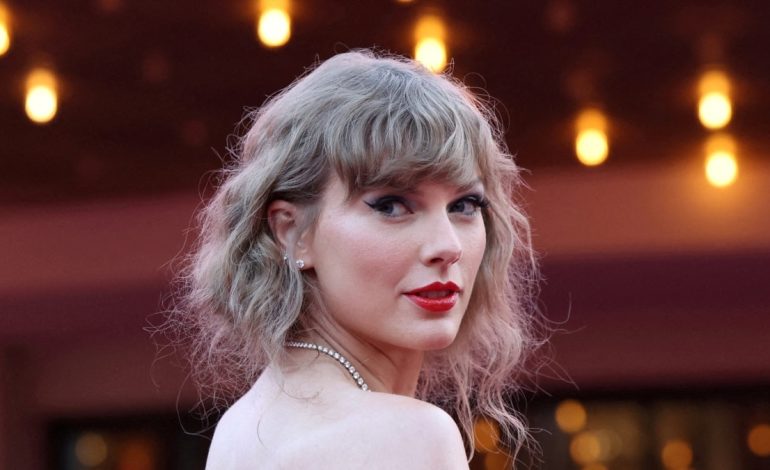 Foto të rreme pornografike të Taylor Swift përhapën në mediat sociale
