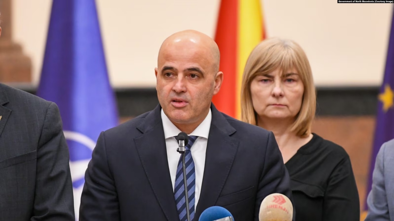 Dorëhiqet të enjten qeveria e Maqedonisë së Veriut, kur pritet të marrë detyrën kryeministri shqiptar