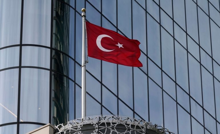 Turqia nën mbikqyrje për shmangien e sanksioneve ndaj Rusisë
