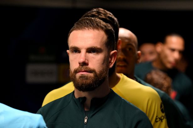 I vjen fundi aventurës arabe, Henderson rikthehet në Europë