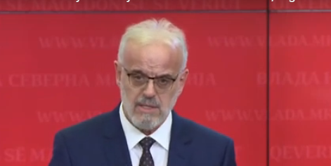 Talat Xhaferi merr detyrën si kryeministër i Maqedonisë së Veriut