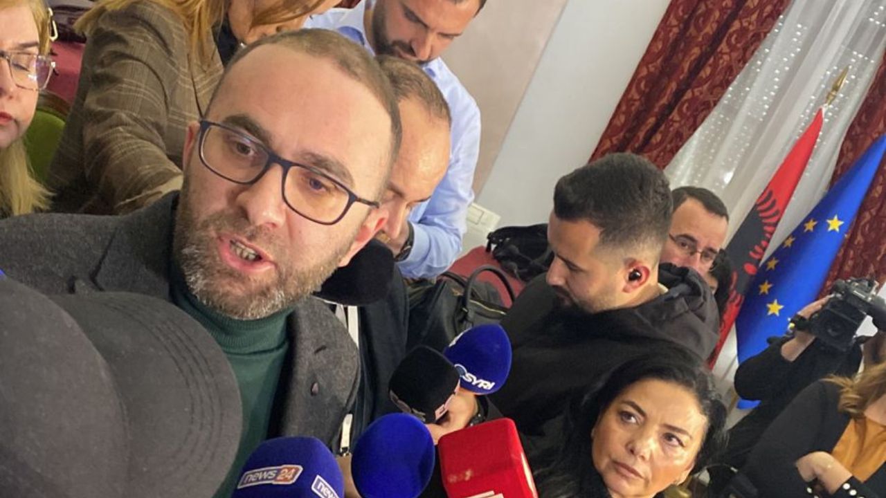 Bllokuan Komisionin e Reformës Zgjedhore/ Bardhi: Mazhoranca nuk lejon opozitën të marrë pjesë, donin t’i hidhnin hi syve qytetarëve