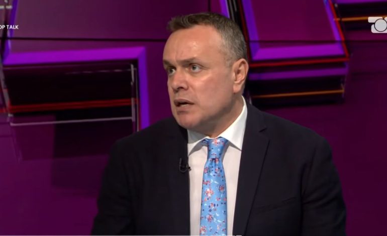 Hakerimi i numrave celular, mund ta gjeni veten në faqet erotike! Karamuço ngre alarmin: Marrin identitetin tuaj dhe…