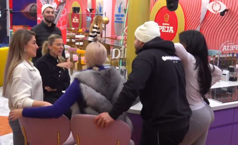 Deklarata e papritur e Rikes: Mund të bëhem çift edhe me një vajzë! Ia kthen banorja: Unë për ty…