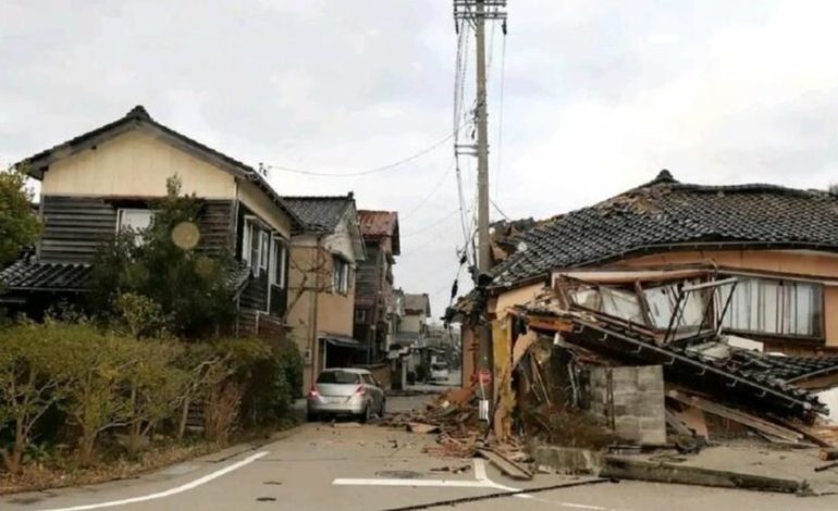 Tërmeti 7.4 ballësh që goditi Japoninë ka lënë pas 6 viktima