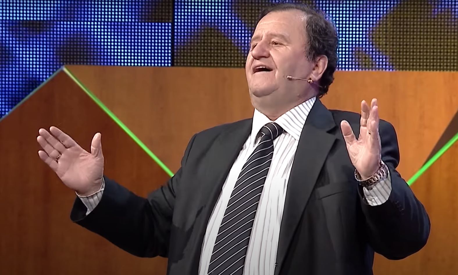 VENDIMI/ Qeveria dhuratë të veçantë për 15 studiues, artistë dhe sportistë