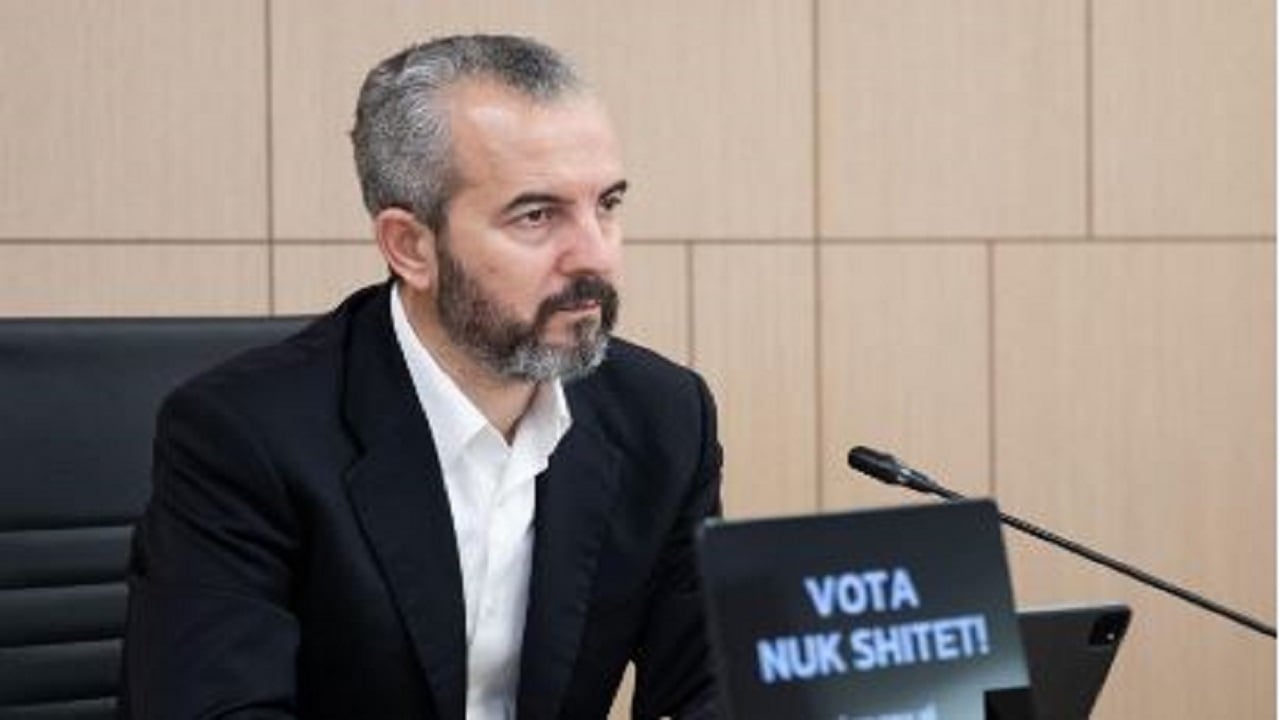 Celibashi letër kryetarëve të partive dhe Komisionit Ad-Hoc të Reformës Zgjedhore: Nuk ka votim të votës së emigrantëve nëse…