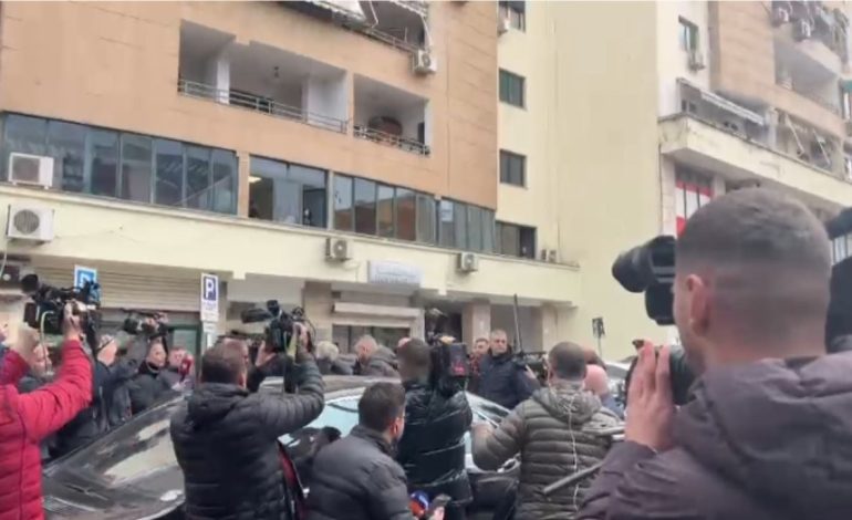 Noka mbështet Berishën dhe sulmon SPAK-un: Kjo është një ngrehinë kriminale