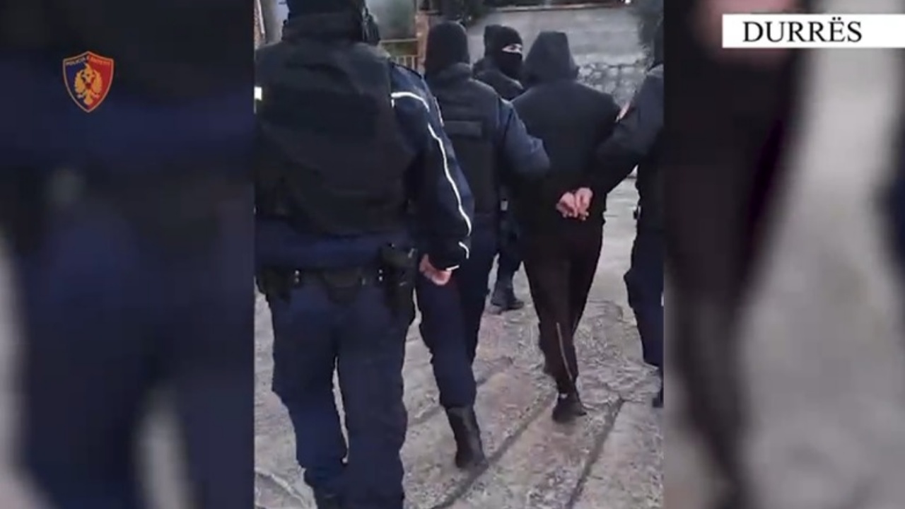 ‘Tempulli 2’/ Lihen në burg 35 nga të arrestuarit në Durrës për shpërndarje droge