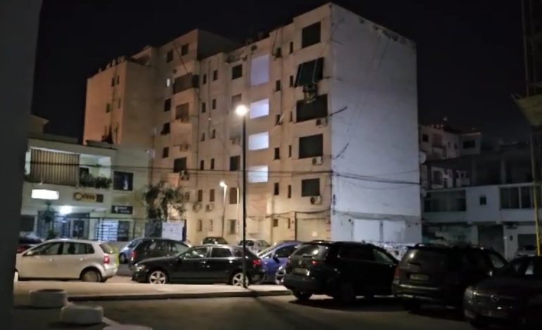 EMRAT/ Plagosje me armë në Durrës, cilët janë dy komshinjtë që u përfshinë në debat, shkak ishin zhurmat gjatë natës