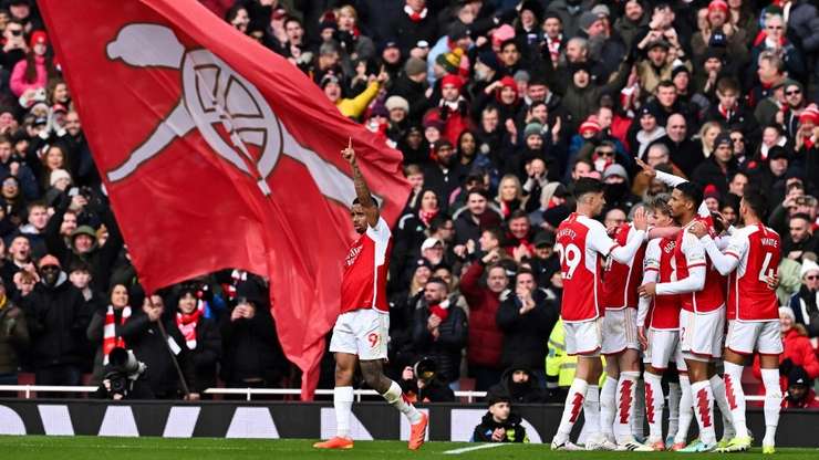 VIDEO/ Arsenali me 5 “yje”, spektakël dhe gola për triumfin ndaj Palace