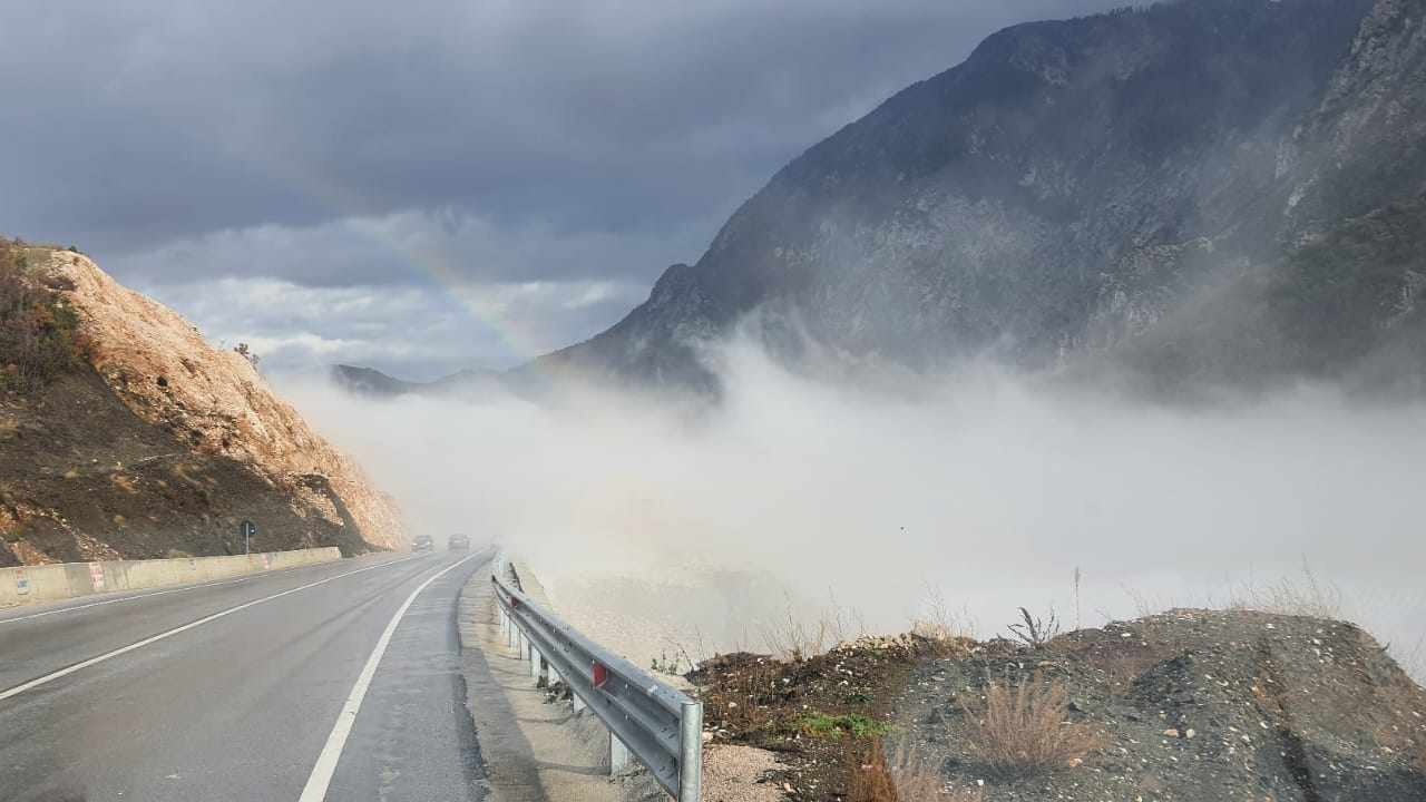 Mot i paqëndrueshëm! Shi dhe mjegull, si do jenë temperaturat për sot