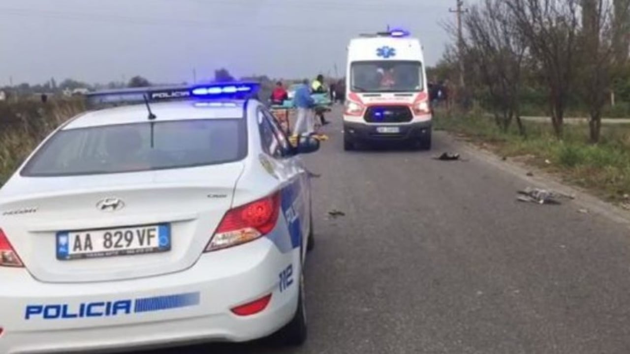 Aksident i rëndë në aksin Lezhë-Laç, përplasen dy automjete! Një person bllokohet në makinë