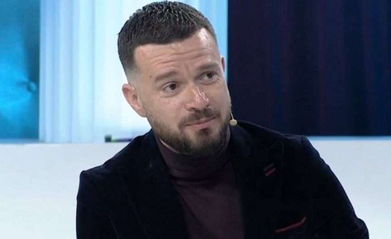 Arjan Curri tregon ç’duhet të bëjë Basha që të mundë Ramën: Nëse na dëgjon ne fiton! Vuri të skaduarit në krye të listave…