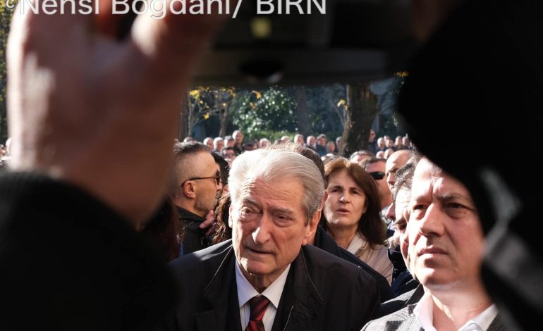 Arrestimi i Berishës është i mirëpritur, por e gjithë kultura politike e Shqipërisë duhet të ndryshojë