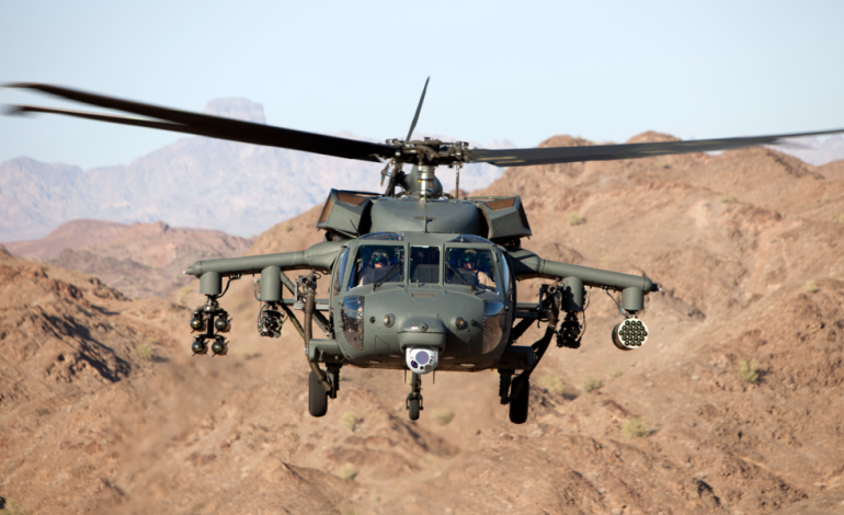 Dy “bisha” BlackHawk “nisen” drejt Shqipërisë