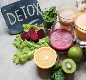 Si të ktheheni në formë, pasi e keni tepruar me ushqimet për festat?