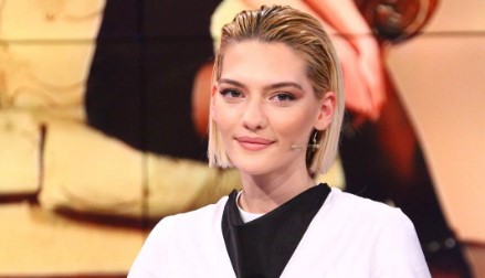 Ina reagon ashpër ndaj Julit: Nëse s’menaxhon dot bil*n mos hyr në “BBV”