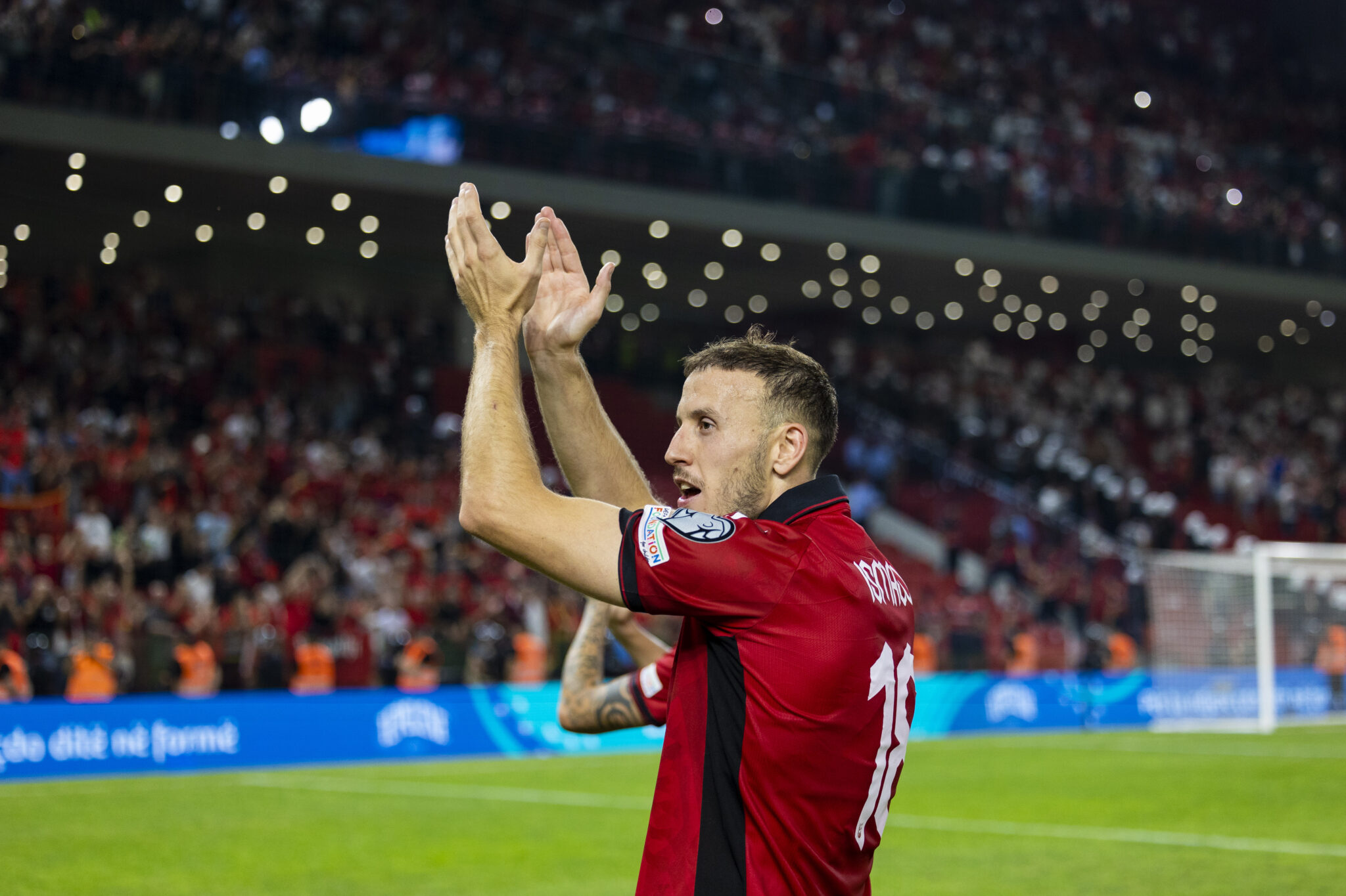 I padriblueshmi, Ardian Ismajli!/ Mbrojtësi kuqezi, si Virgil Van Dijk. “Sofascore” nxjerr statistikat e sezonit