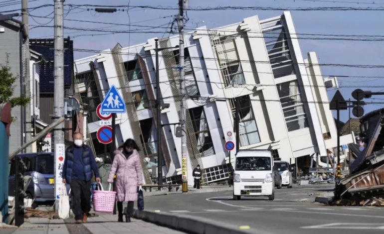 Mrekulli! Japonezja 90-vjeçare mbijetoi 5 ditë nën rrënoja
