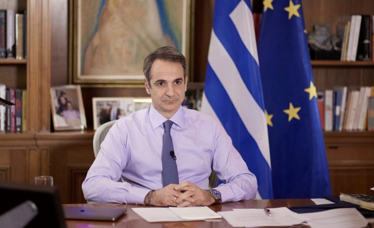 Mitsotakis bën ndryshime në qeveri