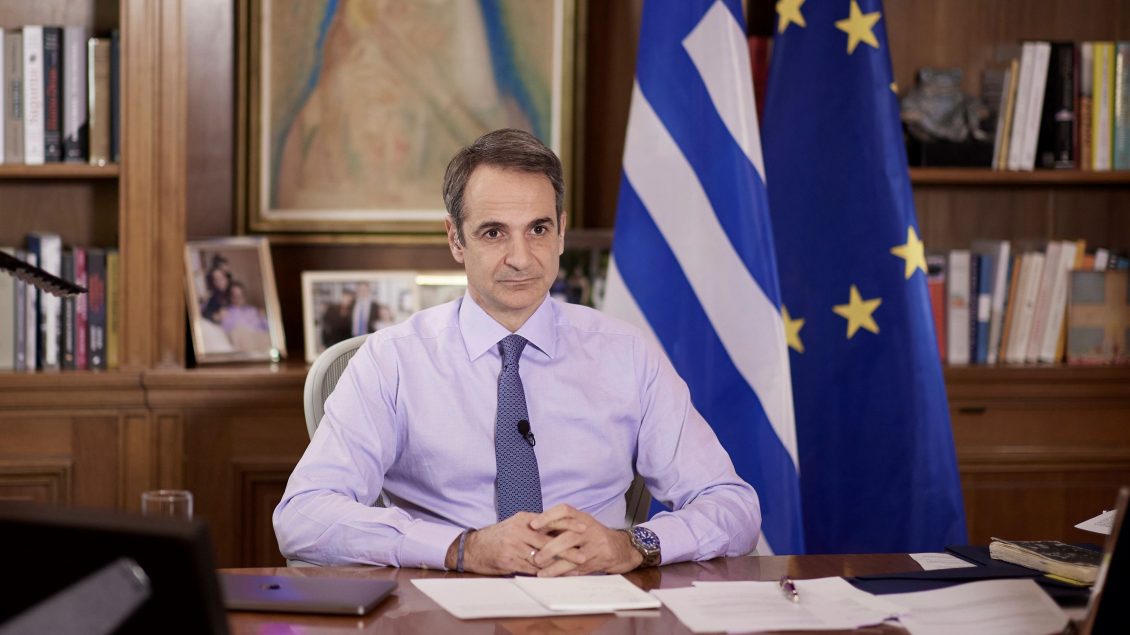 Mitsotakis bën ndryshime në qeveri