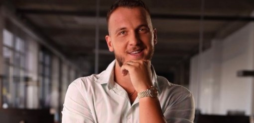 Mozzik largohet nga rrjetet sociale dhe arsyeja është…