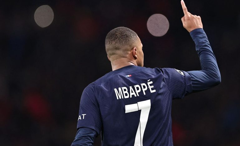 “Flet një spanjishte perfekte”, Ronaldo zbulon takimin me Mbappe