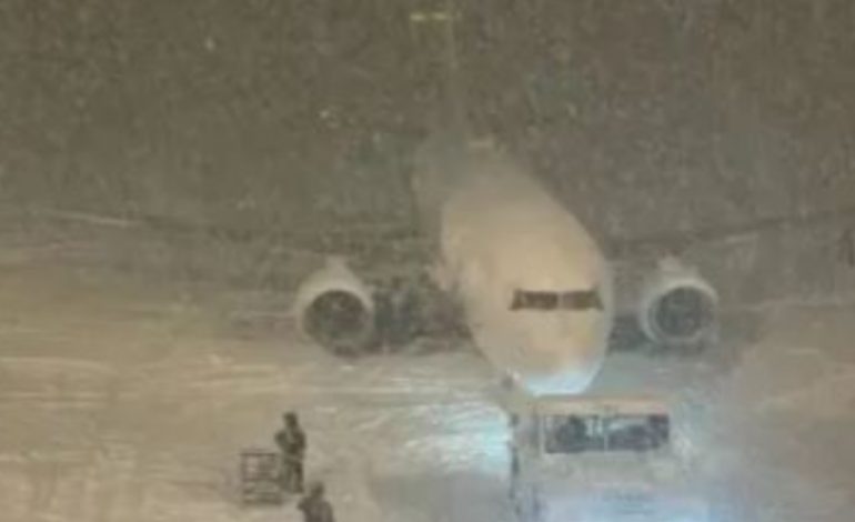 Tjetër incident në Japoni, përplasen sërish dy avionë! 280 persona në bord