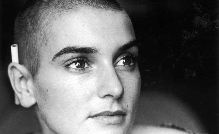 Raporti mjeko-ligjor hedh dritë mbi shkakun e vdekjes së Sinead O’Connor