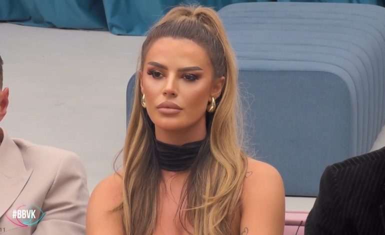 Santiana përlot me rrëfimin e saj: “Kam kaluar kancer në moshën 18-vjeçare”