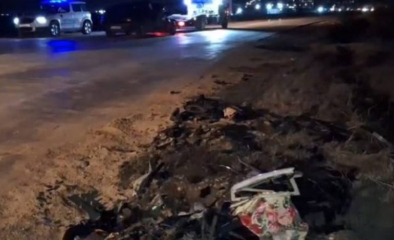 Aksident i rëndë në Maqedoninë e Veriut/ Përplasen furgoni dhe makina, një i vdekur e dhjetëra të plagosur