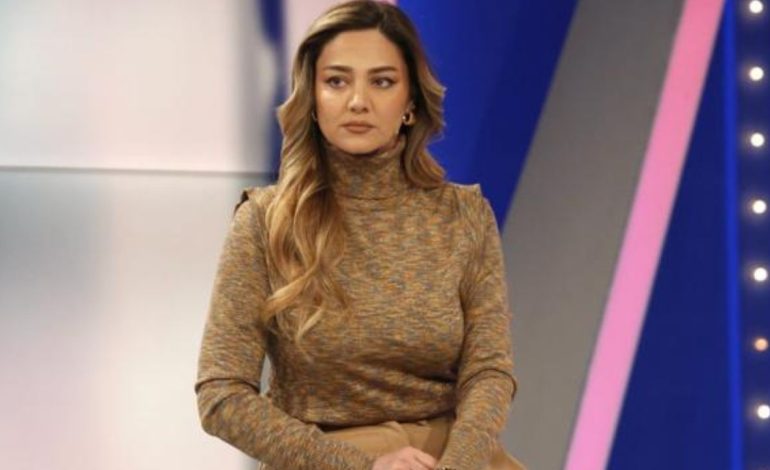 “Mjeku i Hasit zbuloi ligjin pedofil të kyçyr në kodin penal”, Bieta Sulo: Ata prindër që janë në Kuvend ishin të zënë me sherre, sot gazetarët meritojnë të…