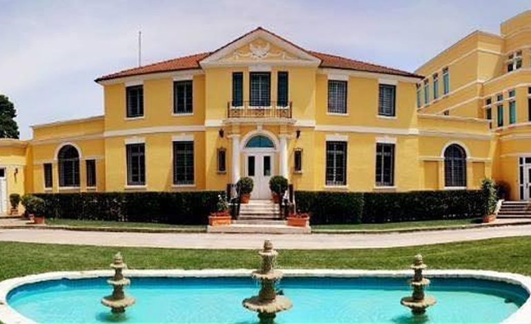 Njoftim i rëndësishëm! Ambasada e SHBA-së: Qytetarët me vizë amerikane mund të udhëtojnë pa…