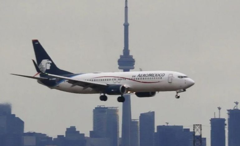 Pasagjeri në Meksikë “u shpëton jetën udhëtarëve”! Hapi derën e emergjencës në avion, dëshmia e tij: Nuk kishte ujë dhe ajër