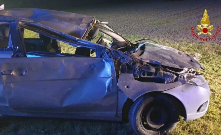 Fatale/ E zuri gjumi në makinë, përplaset me parmakun, ndërron jetë 38-vjeçari shqiptar