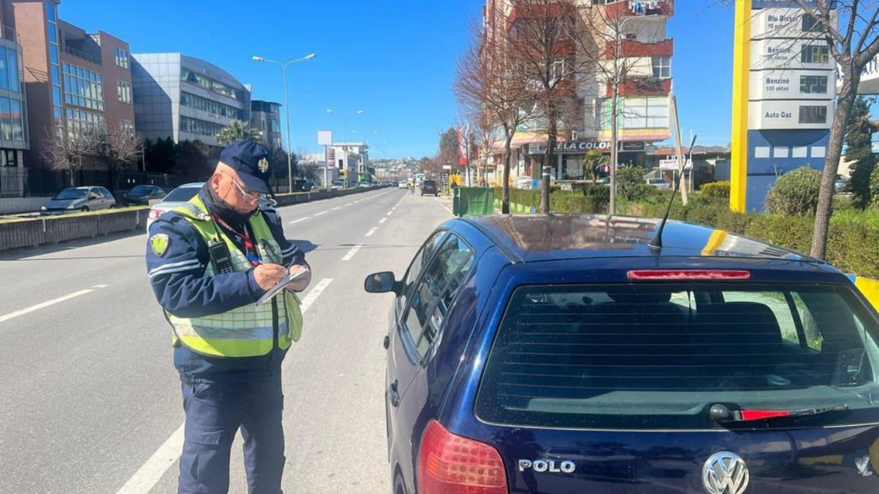 Shkelën rregullat e qarkullimit rrugor, arrestohen 6 persona! 4 të proceduar në Durrës