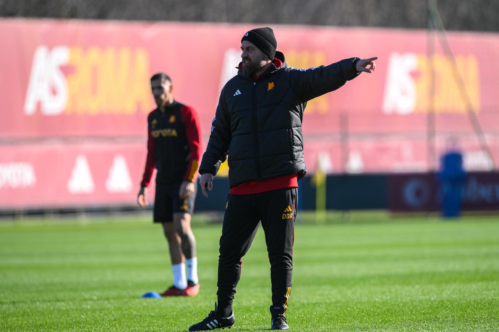 De Rossi ndryshon balancat, në Romë kërkon një anësor, sakrifikohet Kumbulla