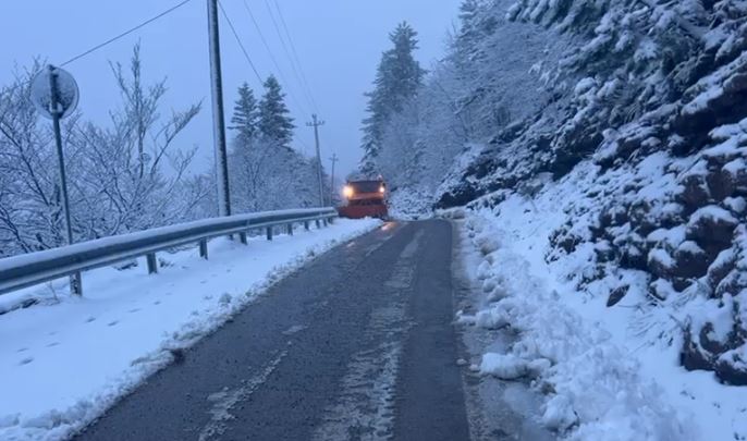 Rikthehet dëbora në juglindje, ja si paraqitet situata