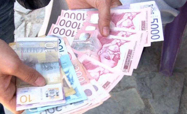 Dinari nuk ka ikur nga Kosova! Bizneset në veri të vendit vazhdojnë të punojnë me monedhën serbe