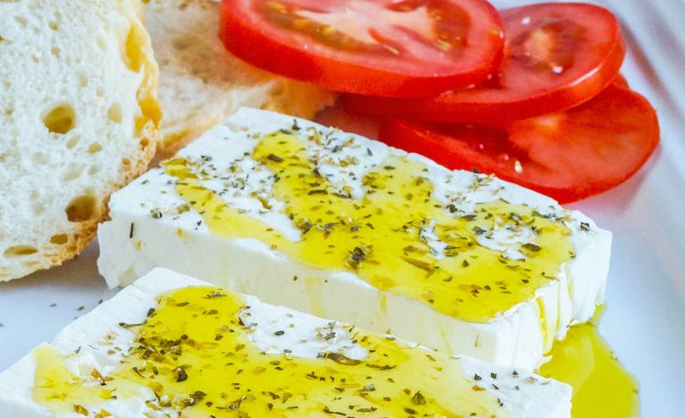 Si Ndikon Djathi tek Niveli i Sheqerit në Gjak – Sasia që Duhet të Konsumoni