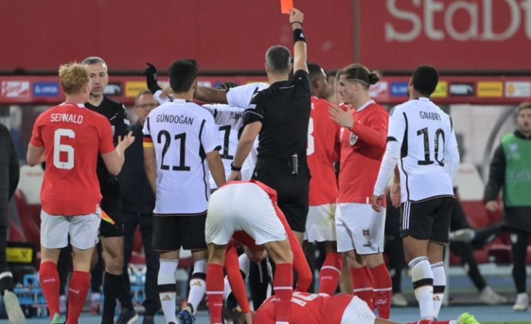 Rrezikonte shumë para Europianit për shkak të një gjesti anti-sportiv, FIFA pezullon sulmuesin e Gjermanisë