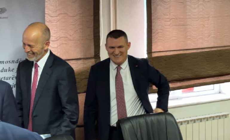 Në çfarë faze është hetimi për Metën? Ja si përgjigjet kreu i SPAK, Dumani: S’na bën përshtypje presioni politik, por nëse bëjnë ligj për të na kontrolluar…