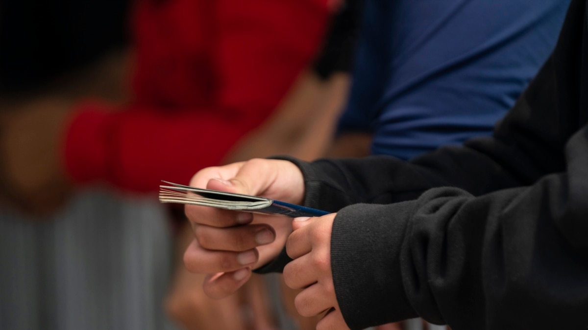 Shqiptarët vijojnë të kryesojnë në Ballkan për kërkesat për azil në Bashkimin Europian