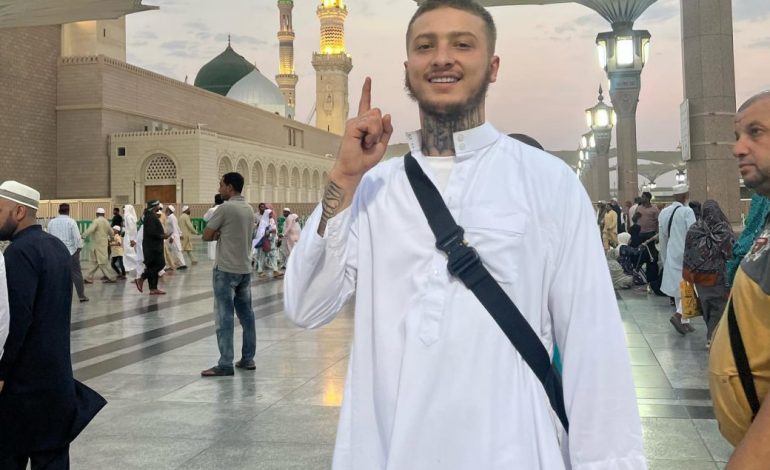 Fero mbyll rrjetet sociale dhe martohet për herë të dytë