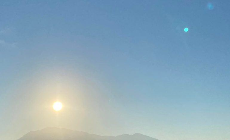 Parashikimi i motit/ Në mesditë rriten temperaturat, në relievet malore priten ngrica të forta