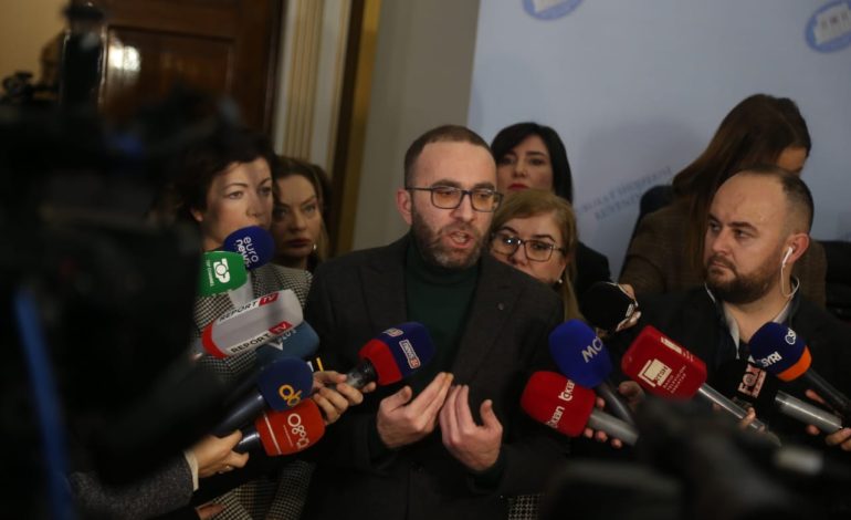 Opozita bllokon mbledhjen e komisionit të reformës zgjedhore