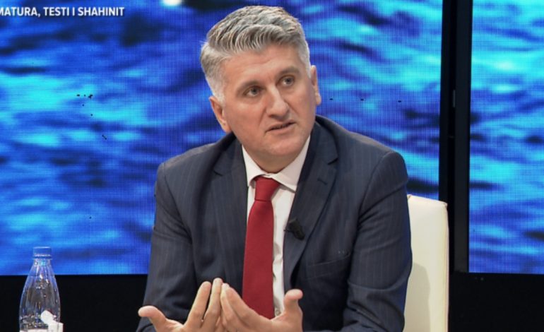 Analiza/ Satira e Gjekmarkajt: Kronikë e rikthimit në seli dhe pikëllimi që më shkaktoi Mamica