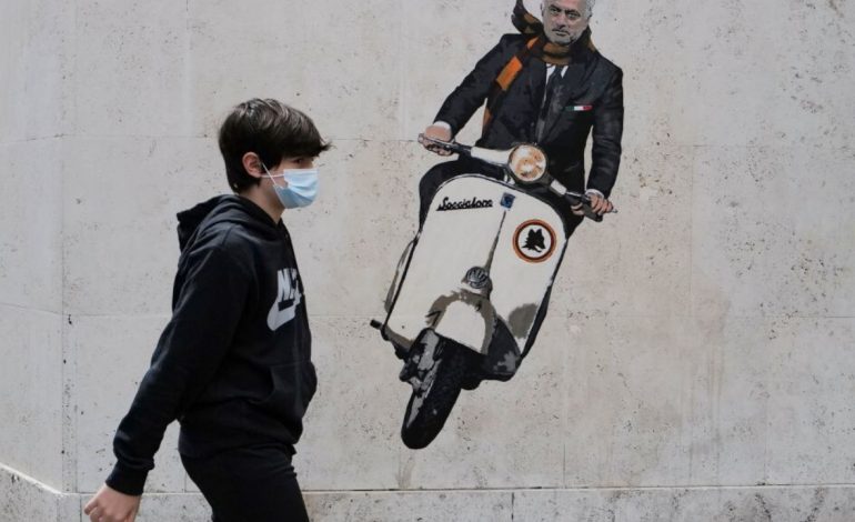 Fotolajm/ Mourinho largohet pas 138 ndeshjesh, historia te Roma nëpërmjet fotove