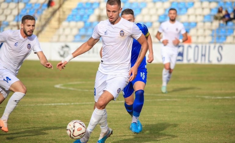 “Avullojnë” sulmuesit, Tirana shet edhe Kaina, 14 gola ikin nga kryeqyteti